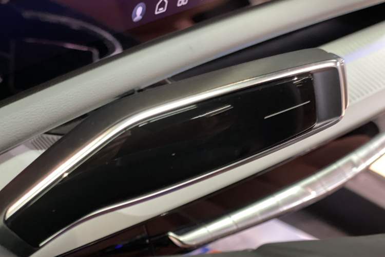 Used Cadillac OPTIQ 2024 Four-Wheel Drive Long-Range Version
