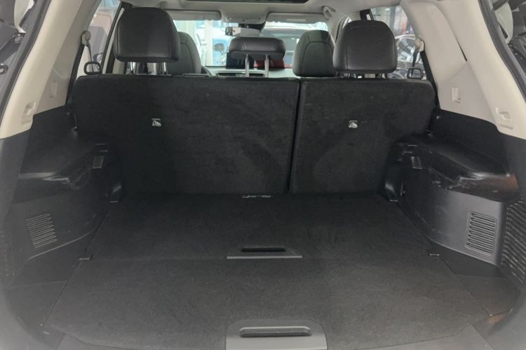 Used Nissan X-Trail 2017 2.5L CVT Luxury Edition 4WD Trunk