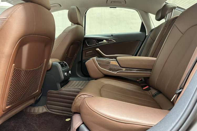 Used Audi A6L 2014 30 FSI Luxury Model Interior 4