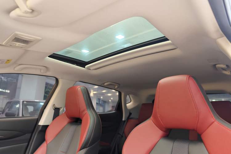 Used CHANGAN OSHAN X5 2021 1.5T DCT Luxury Edition Interior 2