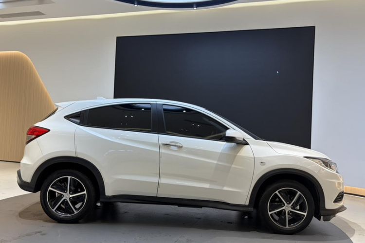Used Honda Vezel 2020 1.5L CVT Pioneer Edition Exterior 1