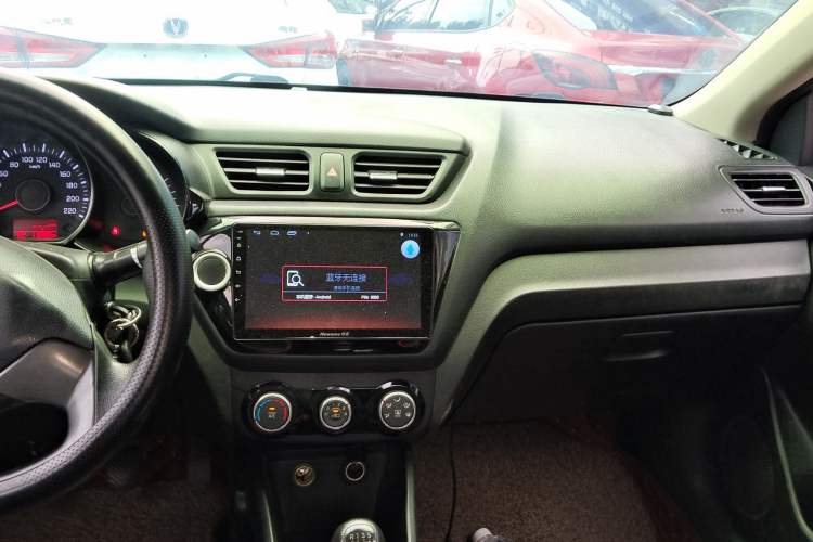 Used Kia K2 2015 Sedan 1.4L MT GLS
