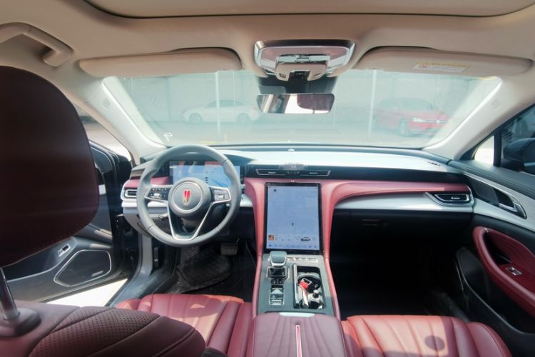 Used Hongqi H5 2025 2.0T Automatic Flag Edition – 500 000 Units Commemorative Version

