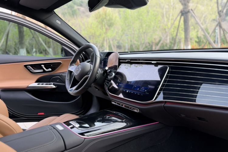 Used Mercedes-Benz E-Class 2024 E 260 L
