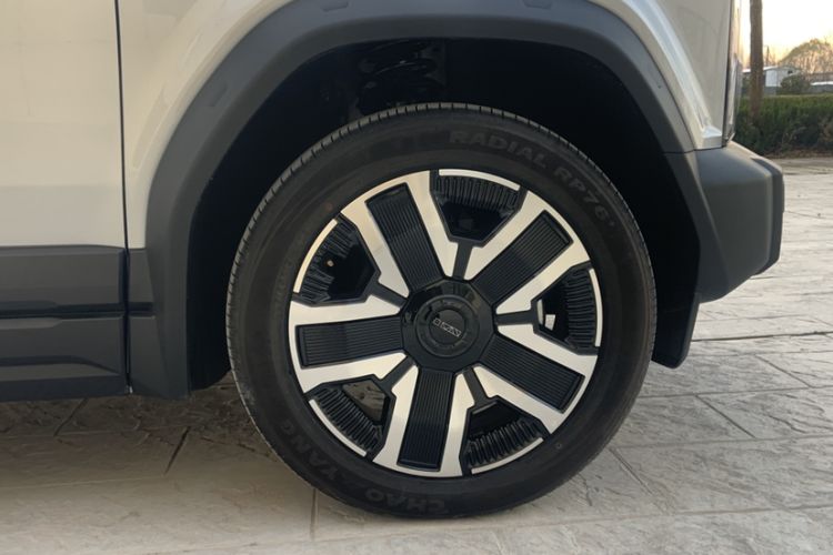 Used iCAR 03 2024 501km Four-wheel Drive Long-Range Advanced Version Exterior 5