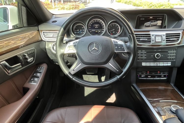 Used Mercedes-Benz E-Class 2015 E 260 L Luxury Model
