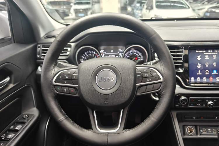 Used Jeep Grand Commander 2018 2.0T Two-Wheel Drive Enjoy Edition China V