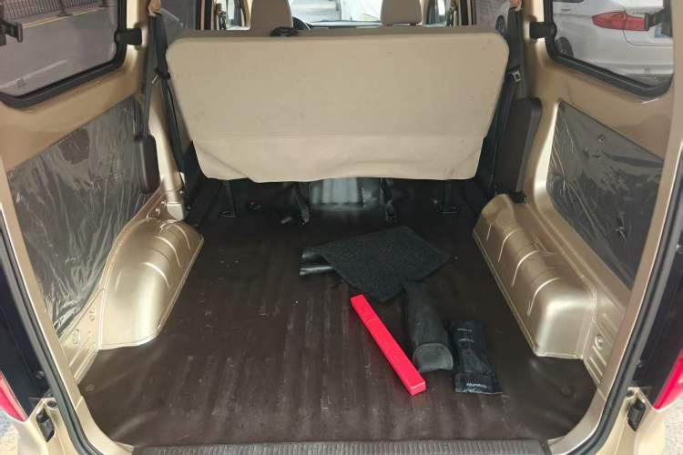 Used Wuling Hongguang V 2022 1.5L Jingqu Edition Electric-Assist LAR