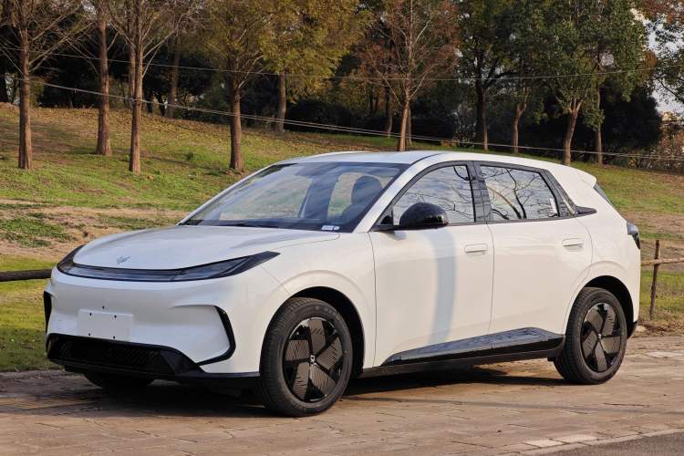 Used ARCFOX T1 2025 Model 425 PRO