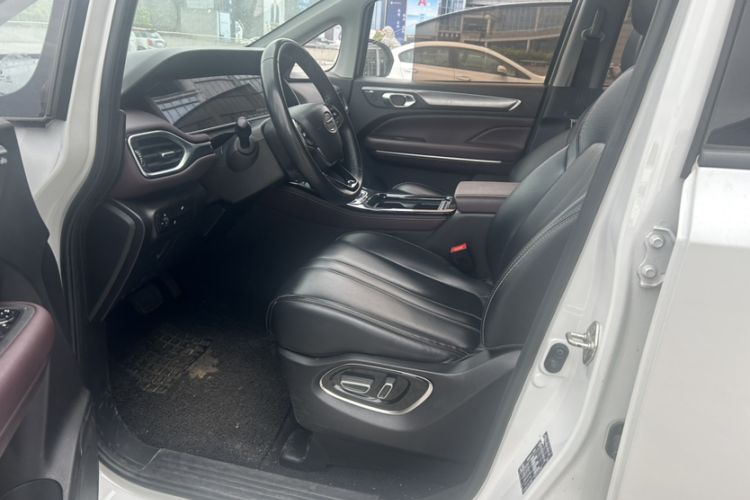 Used GAC Trumpchi M6 2023 PRO 270T DCT Luxury Edition Interior 2