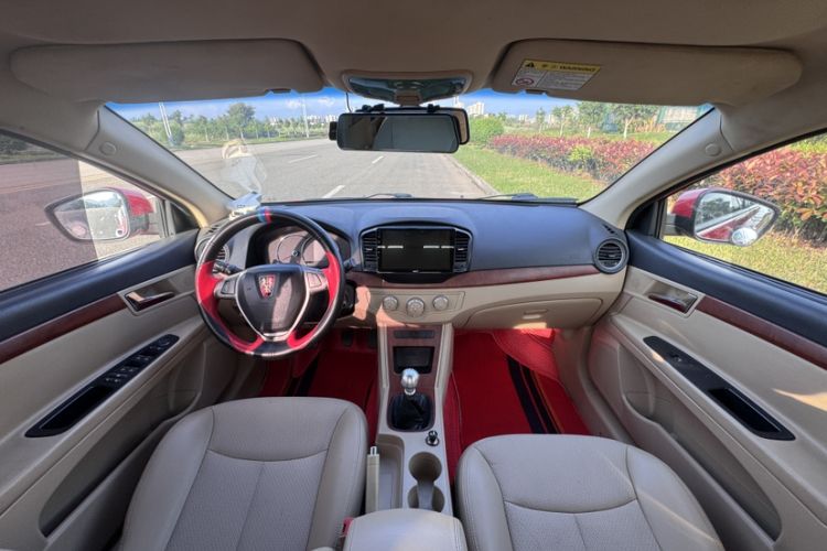 Used Roewe 350 2014 1.5L Manual Swift Edition Interior 5