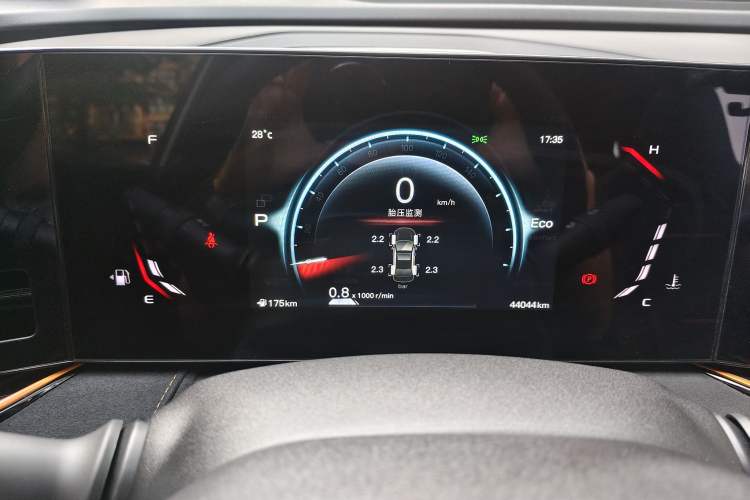 Used CHANGAN OSHAN X5 PLUS 2023 Revised 1.5T DCT Excellence Edition Odometer Close Up