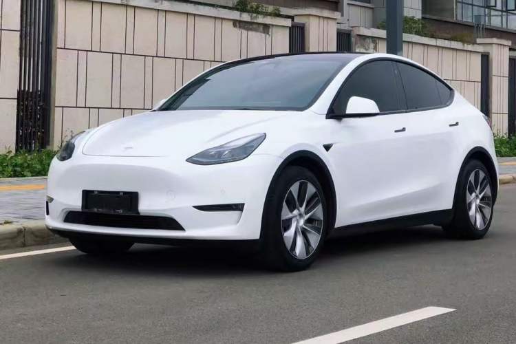 Used Tesla Model Y 2021 Standard Range Rear-Wheel Drive Version