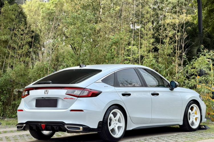 Used Honda Civic 2023 HATCHBACK 2.0L eHEV Extreme Control Edition Exterior 3