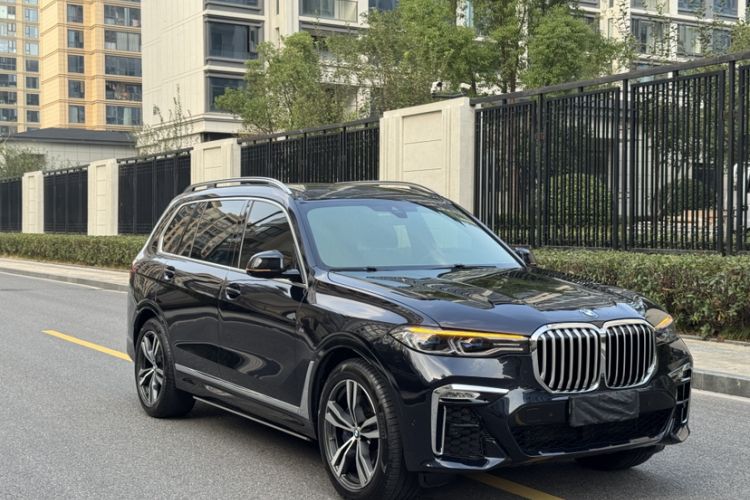 Used BMW X7 2019 xDrive40i Luxury M Sport Package