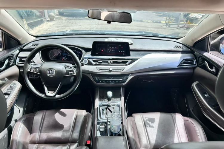 Used CHANGAN Raeton CC 2018 1.5T Automatic Zunya Model China V Standard
