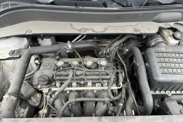 Used Zotye SR7 2016 1.5T Manual Cube Heart Edition China V Standard
