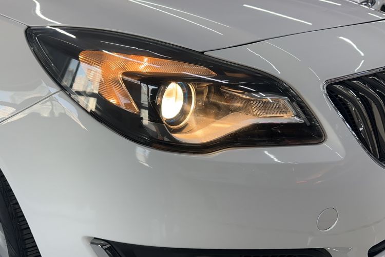 Used Buick Regal 2015 2.0L Leading Fashion Edition