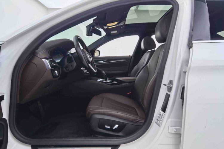 Used BMW 5 Series 2020 525Li M Sport Package Interior 9