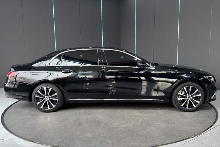 Used Mercedes-Benz E-Class New Energy 2022 Restyled E 350 e L Plug-in Hybrid Sports Sedan
