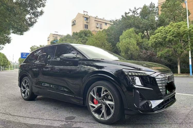 Used Audi Q5 e-tron 2023 40 e-tron Starry Edition Black Warrior Version
