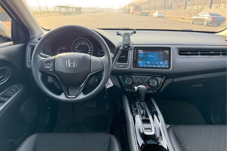 Used Honda Vezel 2020 1.5L CVT Pioneer Edition