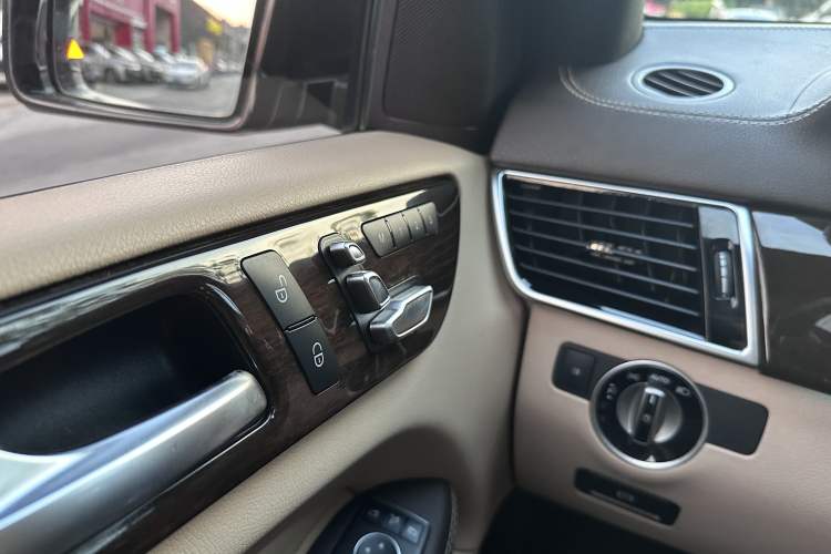 Used Mercedes-Benz GLS 2017 GLS 400 4MATIC Dynamic Model