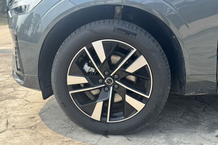 Used Volvo XC60 2026 B5 4x4 SmartDrive Sport Edition
