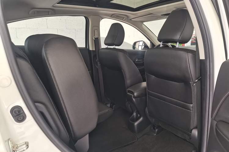 Used Honda Vezel 2020 1.5L CVT Luxury Edition
