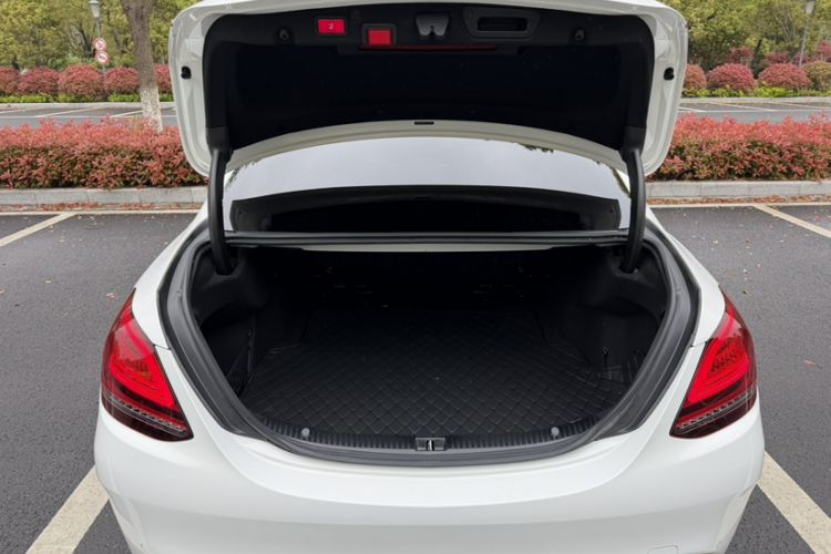 Used Mercedes-Benz C-Class 2020 Restyled C 260 L Sport Edition Trunk