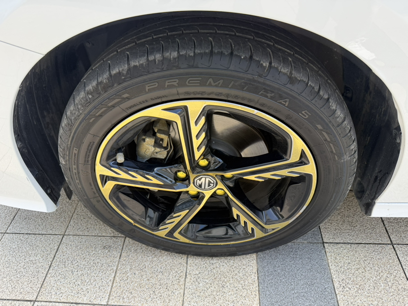 MG 5 Scorpio 2022 1.5T Luxury Edition — снимка 8