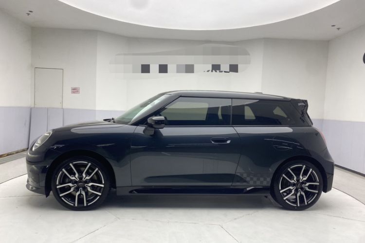 Used MINI Electric COOPER 2024 452km COOPER SE Racing Driver Exterior 2