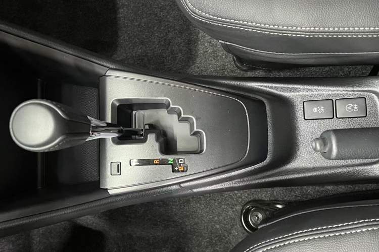 Used Toyota YARiS L Zhi Xuan 2022 X-Trail 1.5L CVT Leading PLUS Edition