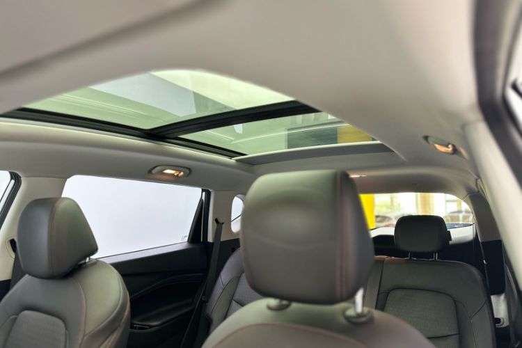 Used Chevrolet Orlando 2020 Light Hybrid Redline 530T Automatic Enjoyment Edition (5+2 Models)