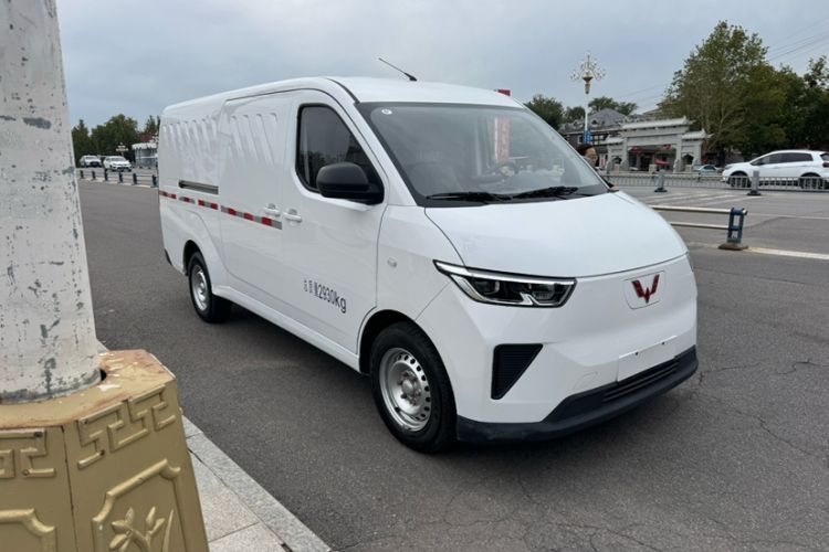 Used Wuling Yangguang 2024 300km Range Practical Window-Sealed Version 60kW