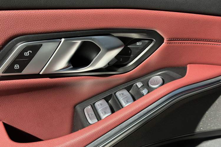 Used BMW 3 Series 2023 325Li M Sport Night Edition Package Interior 2