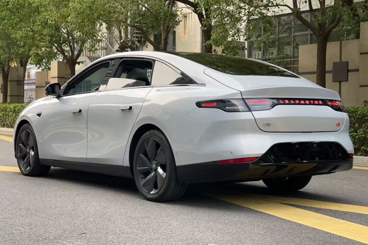 Used Leapmotor C01 2022 Four-Wheel Drive Dual-Motor Performance Version
