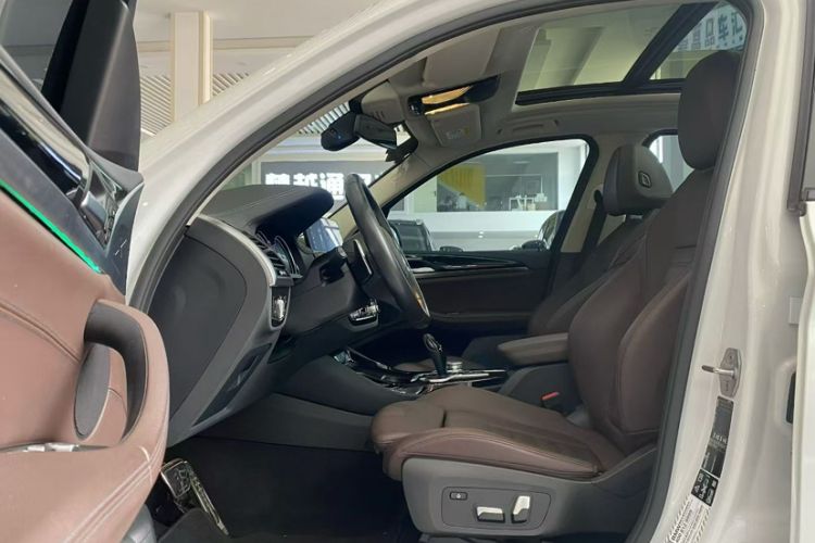 Used BMW X3 2020 xDrive25i M Sport Package Interior 1