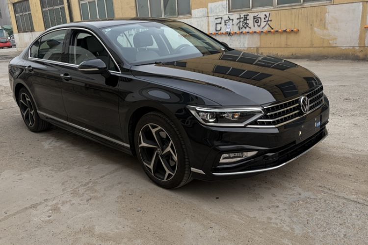 Used Volkswagen Magotan 2025 Revised Version 2 Zhongxiang Edition 280TSI DSG Luxury Trim Exterior 5