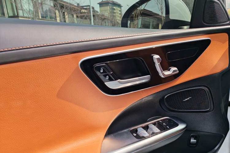 Used Mercedes-Benz C-Class 2023 Restyled C 260 L Sport Edition Interior 1