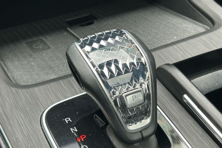 Used GAC Trumpchi GS8 2022 Linghang Series 2.0 TGDI Two-Wheel-Drive Luxury Smart Connectivity Version (7 Seats)