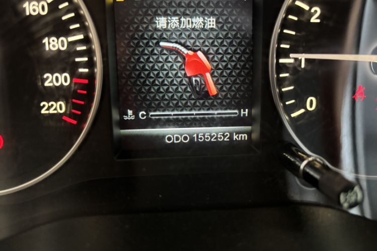 Used SWM X7 2016 1.8L Manual Luxury Edition 7 Seats