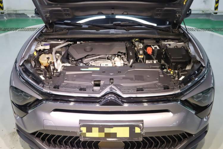 Used Citroen C5 X 2025 Model 1.6T Overseas Edition
