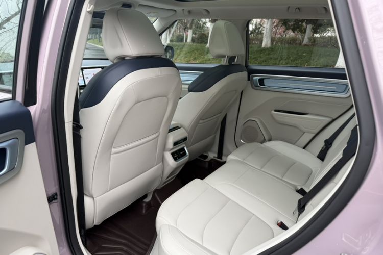 Used Geely Auto icon 2025 Linglong 1.5TD Ruyi Edition
