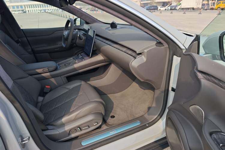 Used Nio ET7 2023 100kWh Signature Edition