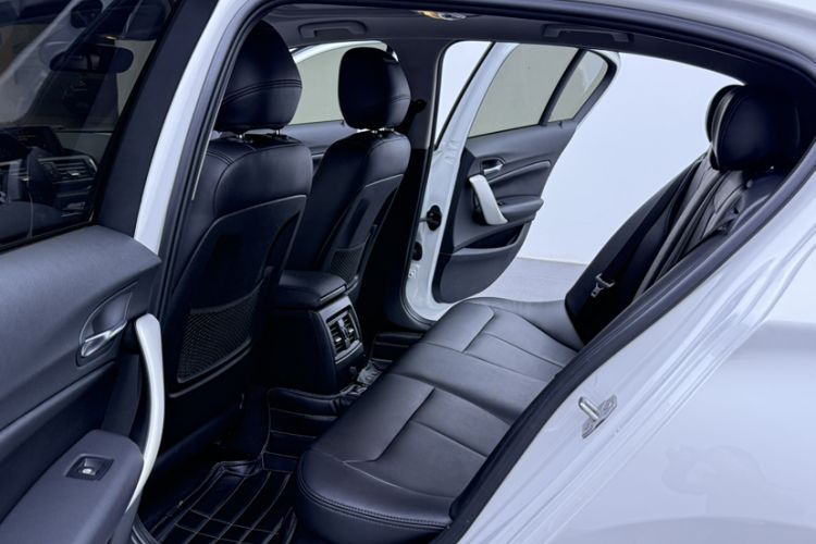 Used BMW 1 Series 2015 120i Leading Model