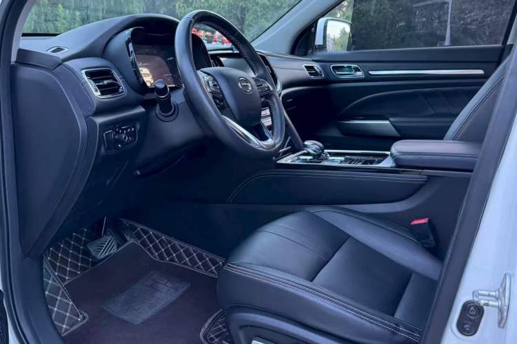 Used GAC Trumpchi GS8 2020 390T Two-Wheel Drive Luxury Smart Connectivity Version (7 Seats)