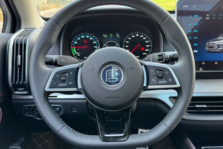 Used BYD Tang New Energy 2020 DM 2.0T Dual-Engine All-Wheel Drive Prestige 7-Seater China VI Standard