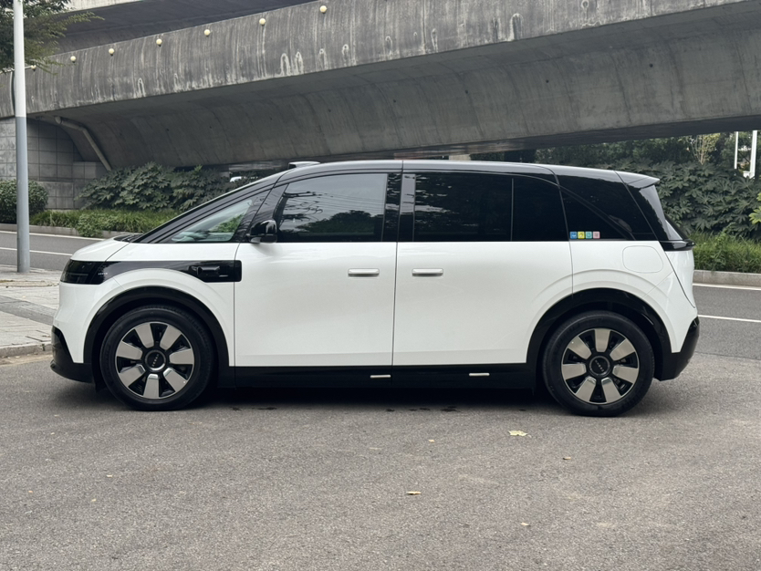 Zeekr MIX 2025 Long-Range Intelligent Driving Edition — снимка 12