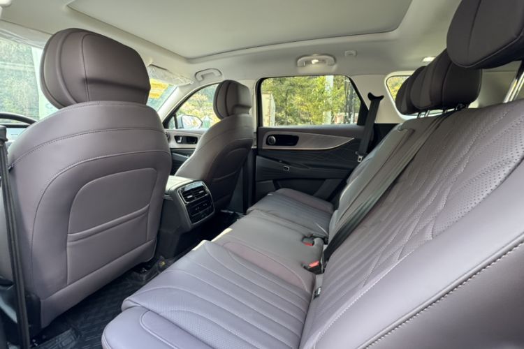 Used Chery Tiggo 9 C-DM 2025 1.5T 106KM Enjoy Edition 7 Seats Lithium Iron Phosphate
